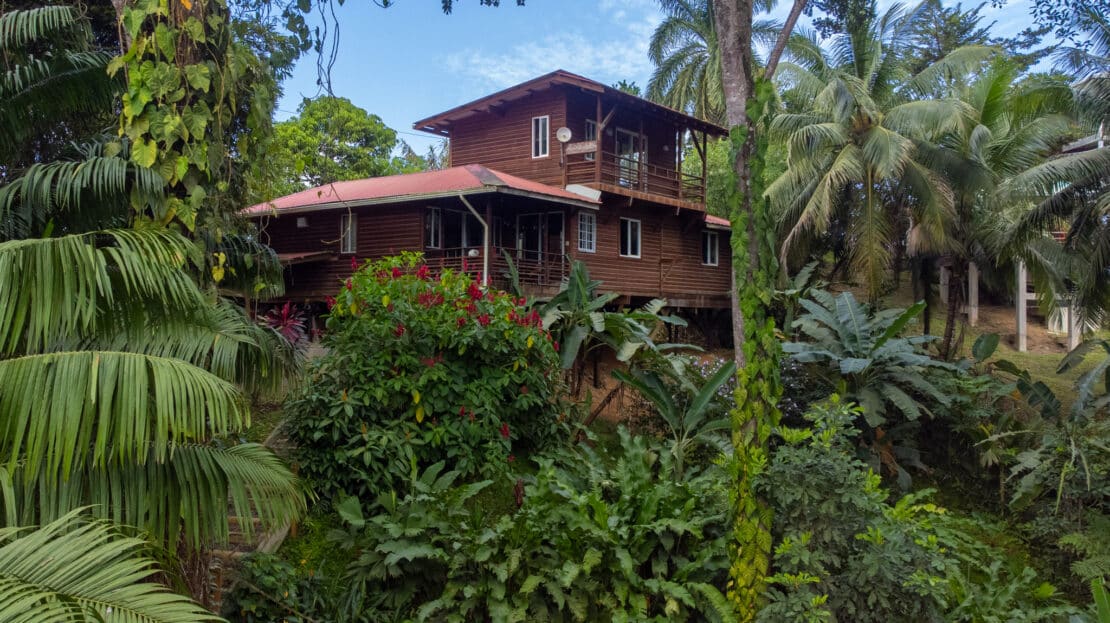 2 Titled Jungle homes Isla Colon